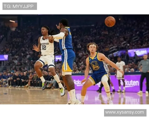 勇士131-118灰熊迎3喜1忧！三少打出价值，理查德可行，2将没法看