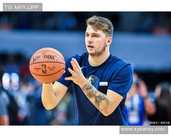 湖人逆转灰熊!东契奇44+12创两纪录,莫兰特14中3,里夫斯全队第一 湖人逆转灰熊!东契奇44+12创两纪录,莫兰特14中3,里夫斯全队第一